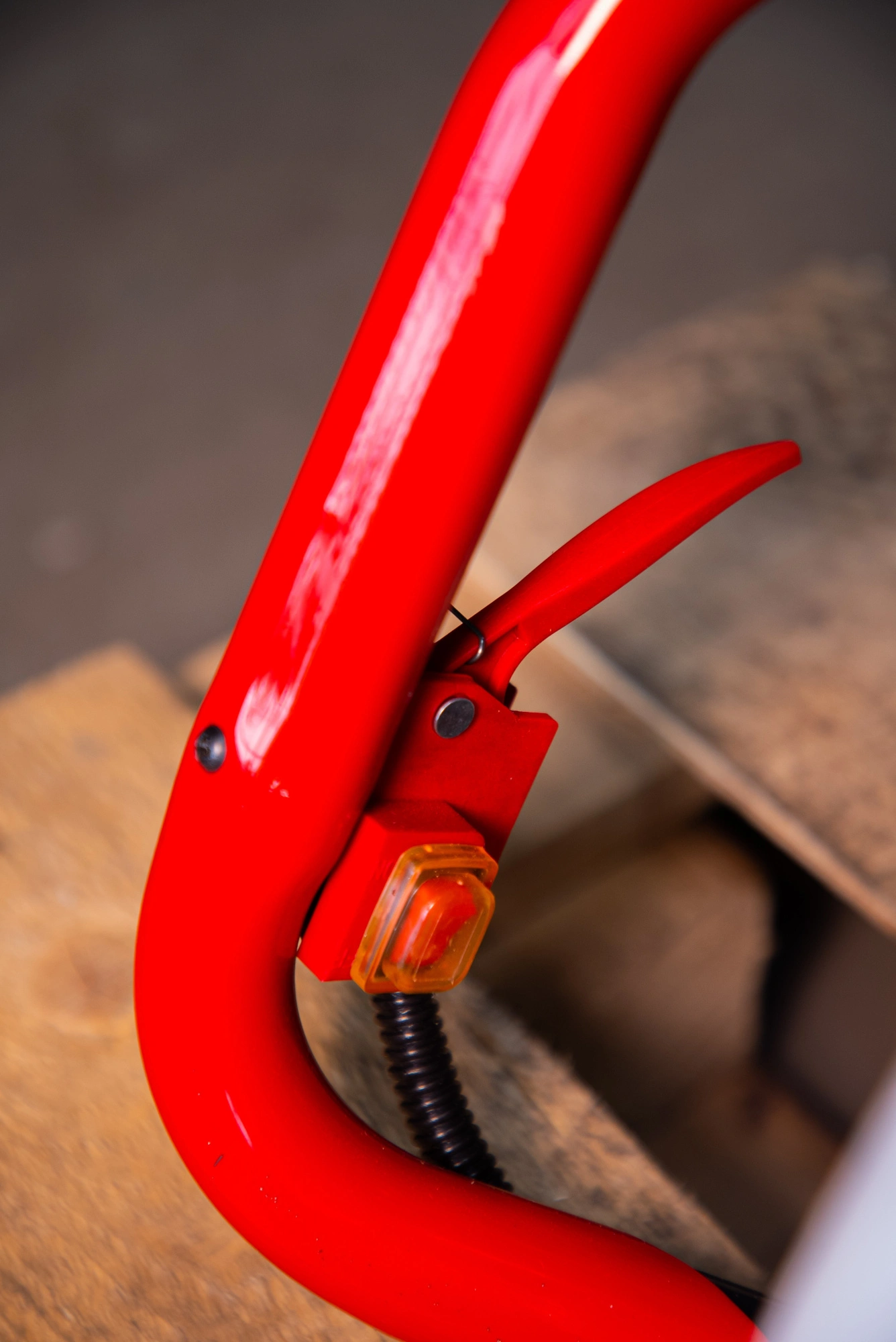 Мотобур без шнека 1,8 кВт 2 ручки TOR JH52-2