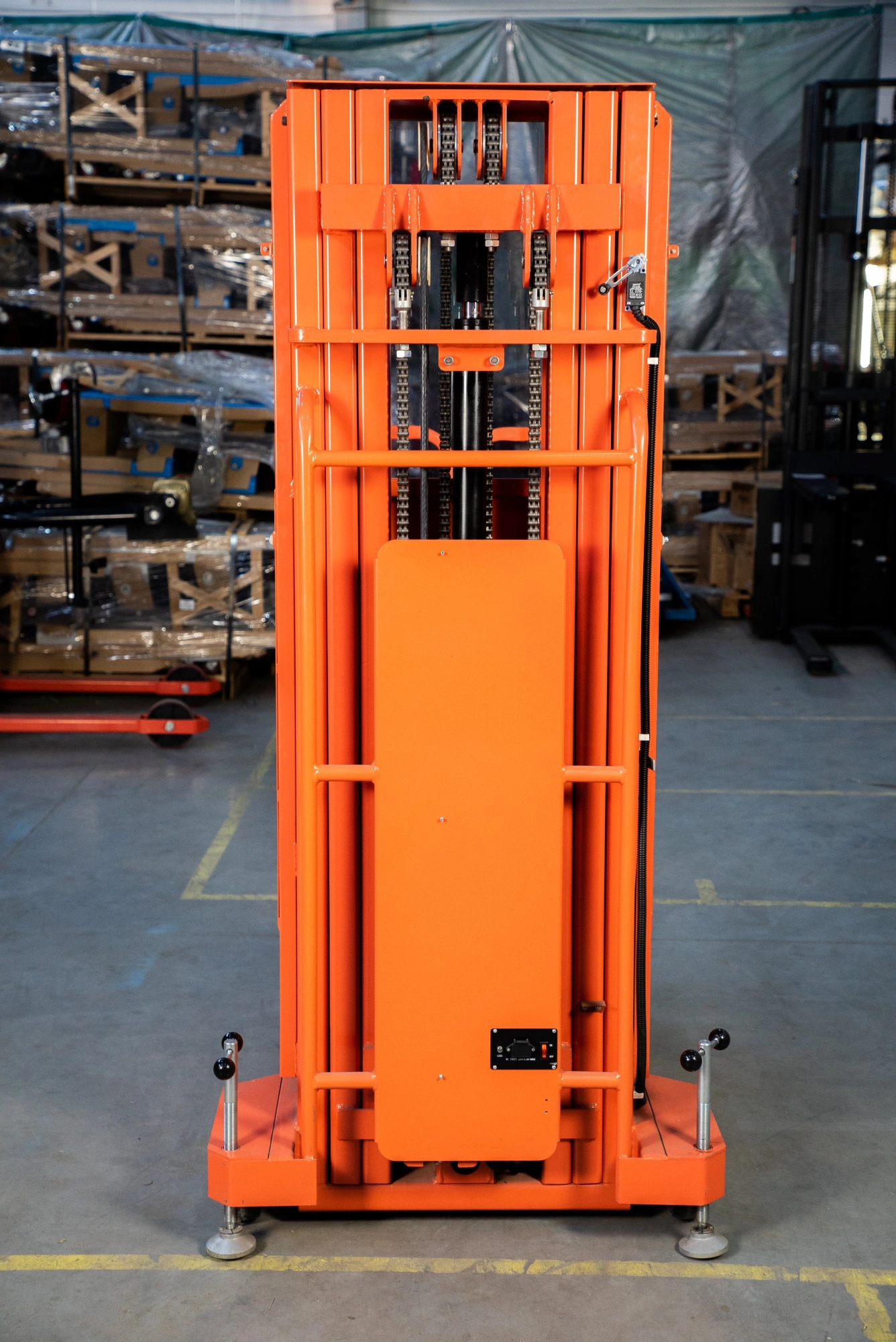 Сборщик заказов с электроподъемом 200 кг 4,5 м TOR GOPY4.503